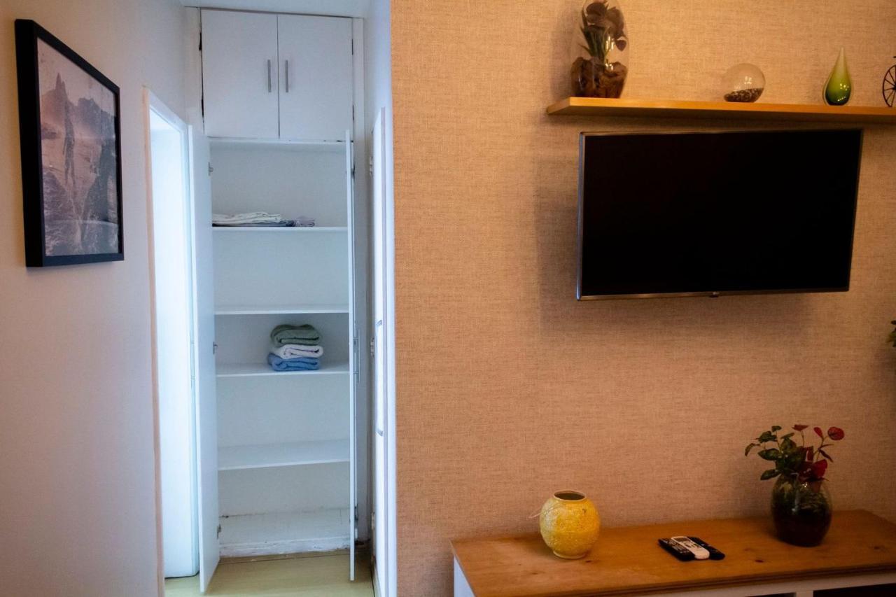 Quarto E Sala Em Ipanema Perto Da Praia Rio de Janeiro Bagian luar foto